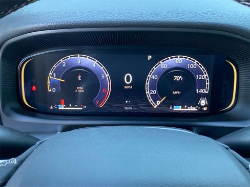 New 2025 Jeep Wagoneer 4WD w/ Convenience Group I image 8