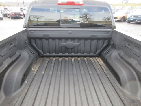 Used 2025 Chevrolet Colorado ZR2 w/ Technology Package image 15