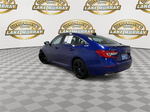 Used 2022 Honda Accord Sport image 9