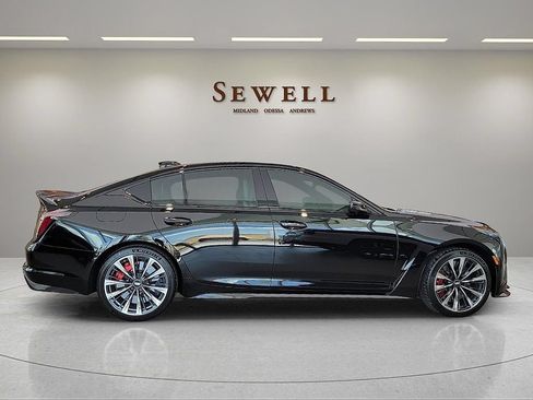 New 2026 Cadillac CT5 V Blackwing w/ Carbon Fiber 2 Package RWD image 6