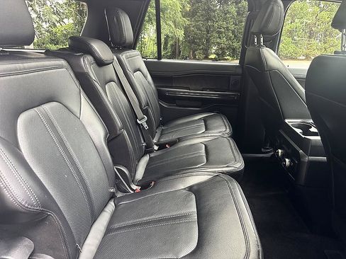 Used 2021 Ford Expedition Limited AWD/4WD image 22