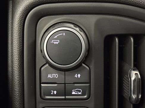 Used 2025 Chevrolet Silverado 1500 Custom image 21