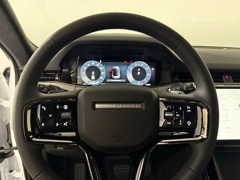 Used 2026 Land Rover Range Rover Evoque S AWD/4WD image 18