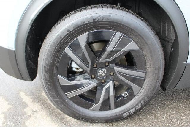 Certified 2026 Toyota C-HR AWD/4WD image 13