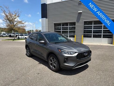 Used 2025 Ford Escape ST-Line Select AWD/4WD image 1