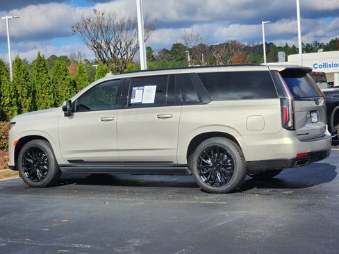 Used 2023 Cadillac Escalade ESV Premium Luxury w/ Performance Package image 9