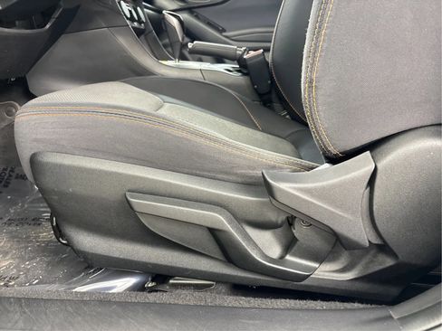 Used 2018 Subaru Crosstrek 2.0i Premium AWD/4WD image 24