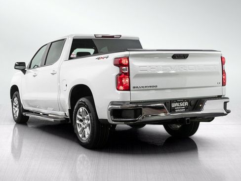 Used 2023 Chevrolet Silverado 1500 LT AWD/4WD image 3