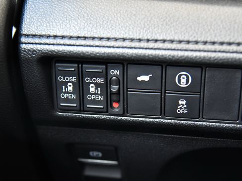 Used 2023 Honda Odyssey Sport image 35