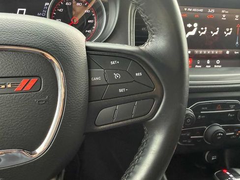 Used 2023 Dodge Charger SXT RWD image 9