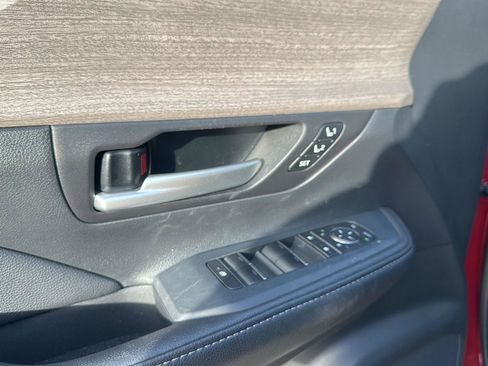 Used 2025 Toyota Grand Highlander AWD Hybrid image 16