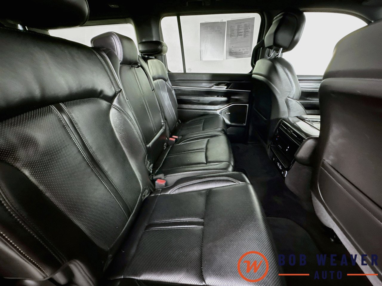 Used 2022 Jeep Wagoneer Series I AWD/4WD image 35