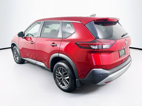 Used 2023 Nissan Rogue S image 5