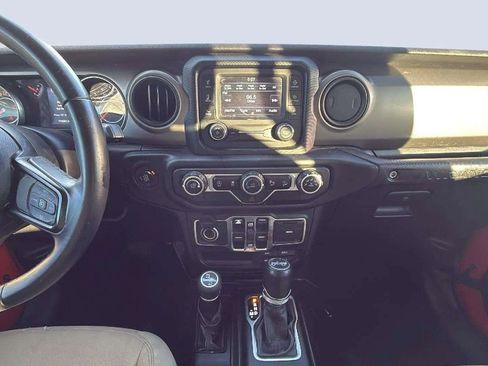 Used 2018 Jeep Wrangler Unlimited Sport S image 9