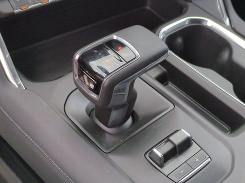 Used 2026 GMC Sierra 1500 Denali w/ Technology Package AWD/4WD image 32