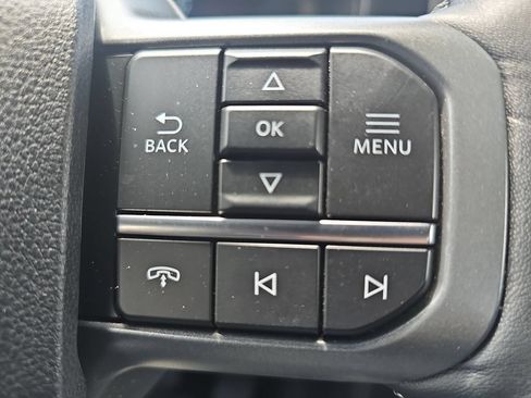Used 2024 Ford F150 Lariat w/ Equipment Group 502A High AWD/4WD image 17