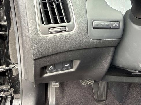 Used 2019 INFINITI Q50 Luxe w/ Essential Package (3.0T Luxe) image 29