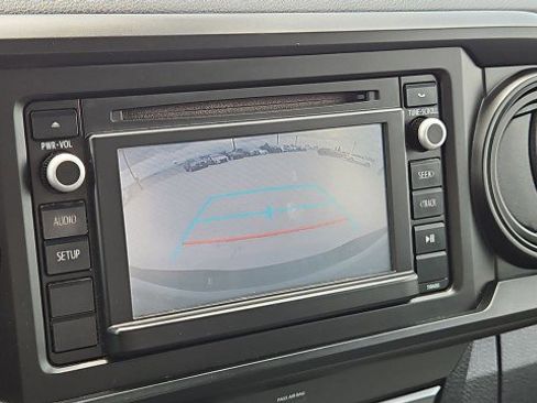 Used 2019 Toyota Tacoma SR RWD image 14
