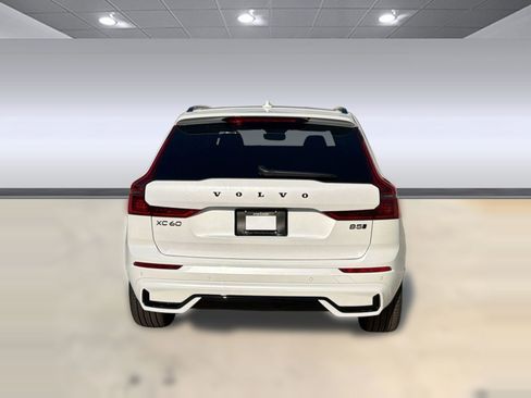 New 2026 Volvo XC60 B5 Ultra w/ Climate Package AWD/4WD image 10