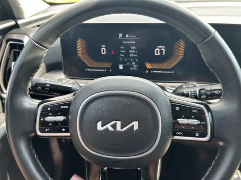 Used 2025 Kia Sorento S FWD image 37