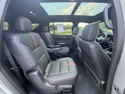Used 2024 Chevrolet Traverse RS w/ LPO, Floor Liner Package AWD/4WD image 23