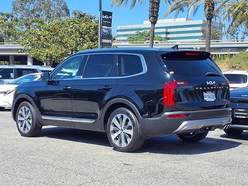 Certified 2022 Kia Telluride EX w/ EX Premium Package FWD image 3
