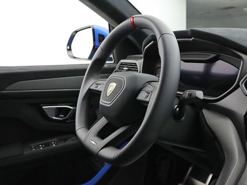 Used 2024 Lamborghini Urus Performante image 32
