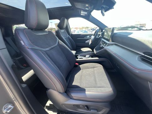 New 2026 Ford Explorer ST image 28