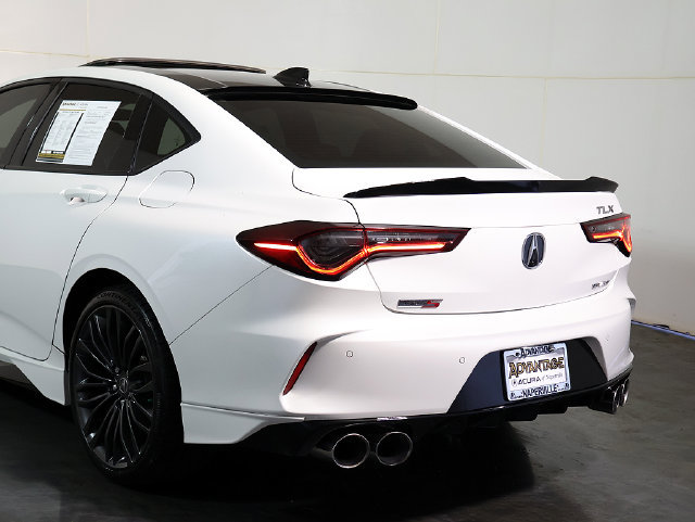 Certified 2022 Acura TLX Type S AWD/4WD image 11