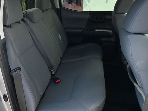 Used 2019 Toyota Tacoma SR5 image 15