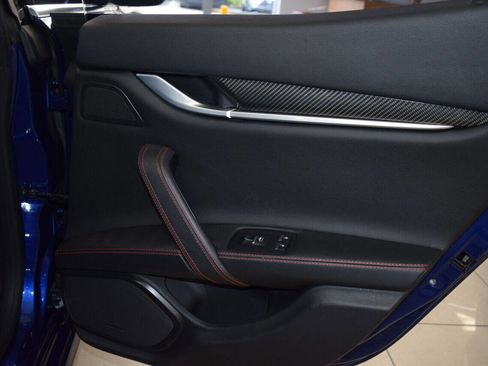 Used 2016 Maserati Ghibli S RWD image 22