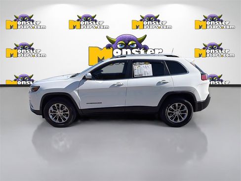 Used 2020 Jeep Cherokee Latitude Plus w/ Cold Weather Group image 8