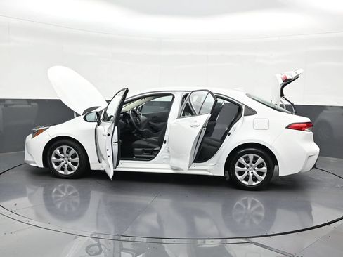 Used 2023 Toyota Corolla LE FWD image 38