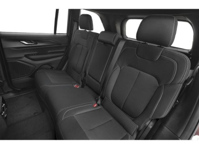 Certified 2025 Jeep Grand Cherokee Altitude AWD/4WD image 13