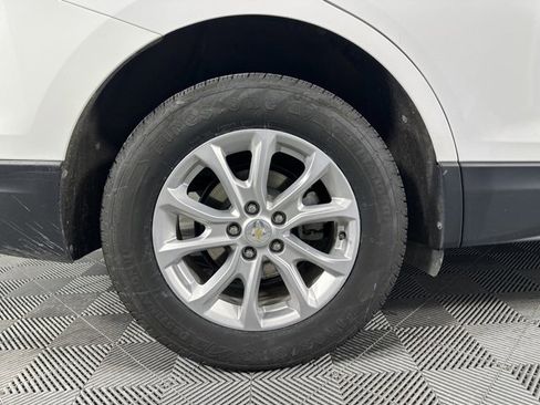 Used 2018 Chevrolet Equinox LT image 10