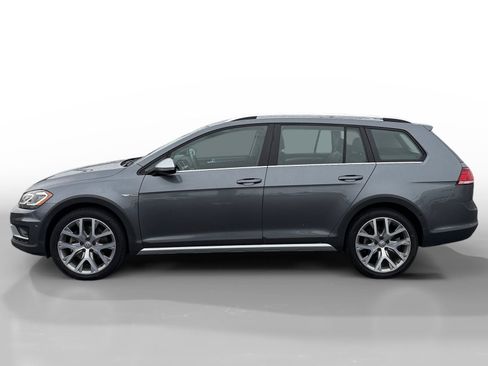 Used 2019 Volkswagen Golf Alltrack SE AWD/4WD image 2