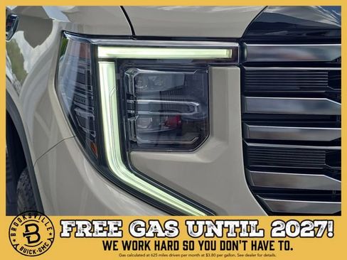 New 2026 GMC Sierra 1500 AT4 w/ AT4 Premium Package AWD/4WD image 10