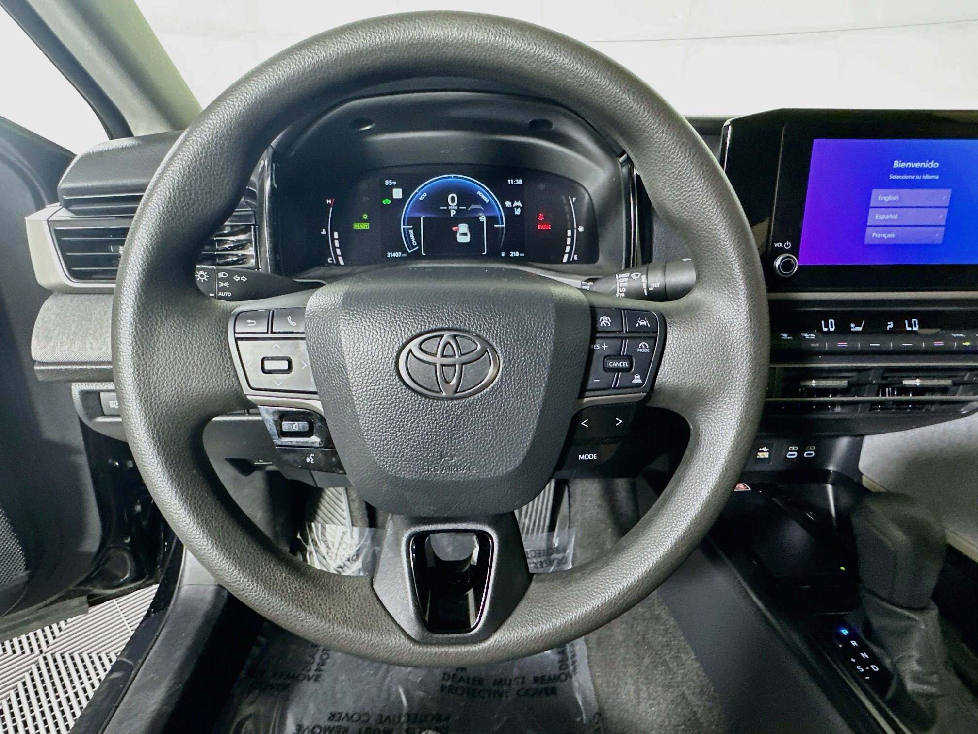 Used 2025 Toyota Camry LE w/ Convenience Package FWD image 15
