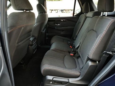 Used 2025 Honda Pilot Sport image 25
