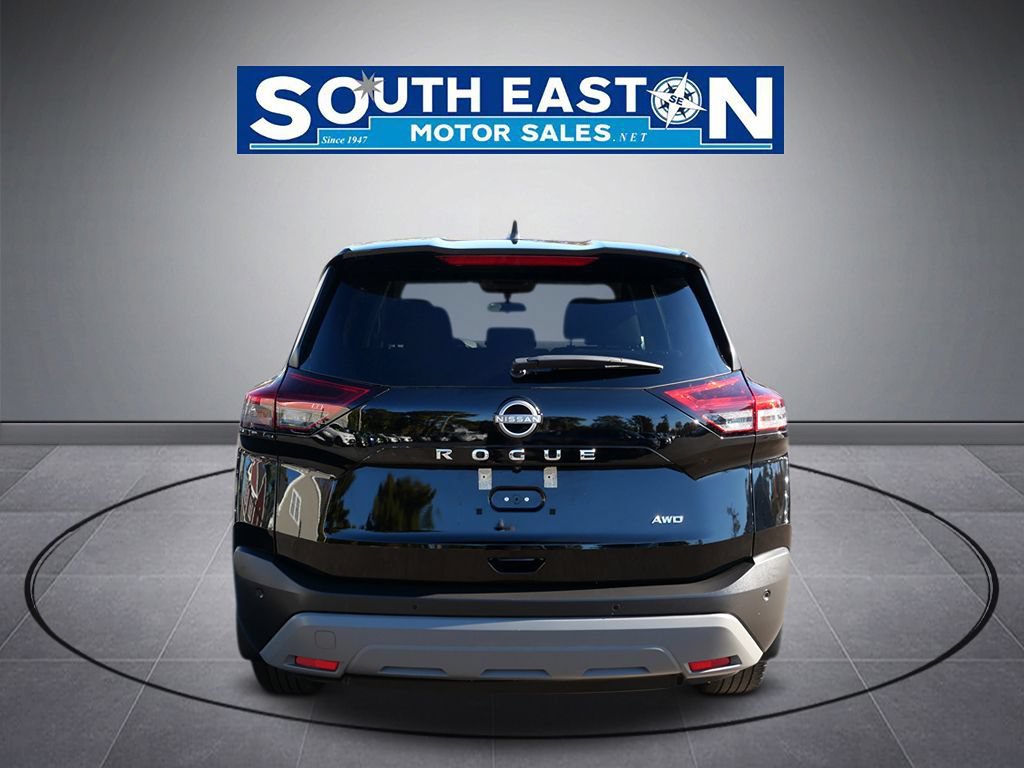 Used 2023 Nissan Rogue S AWD/4WD image 4
