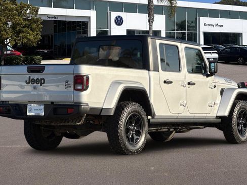 Used 2022 Jeep Gladiator Willys image 4