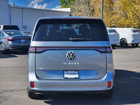 New 2025 Volkswagen ID. Buzz Pro S image 5