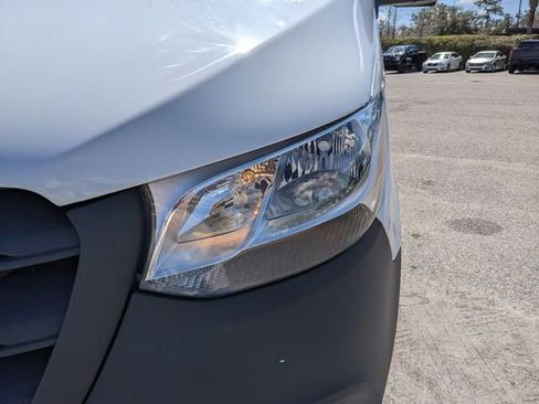 Used 2025 Mercedes-Benz Sprinter 2500 image 9