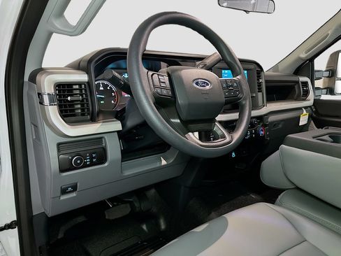 New 2026 Ford F550 4x4 Regular Cab Super Duty image 8