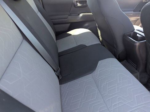 Used 2023 Toyota Tacoma TRD Off-Road image 13