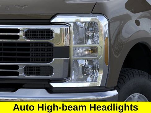 New 2026 Ford F250 XLT w/ 360-Degree Camera Package AWD/4WD image 19
