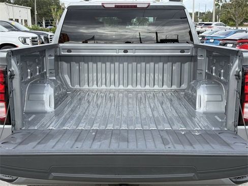 Used 2023 GMC Sierra 1500 Elevation image 14