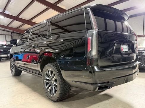 Used 2021 Cadillac Escalade ESV Sport w/ Driver Assist Tech Package RWD image 6
