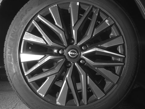 Used 2025 Nissan Altima 2.5 SV image 15