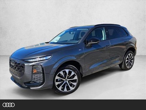 New 2026 Audi Q3 quattro 2.0T AWD/4WD image 1